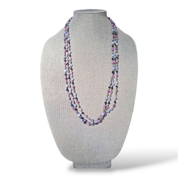 Vintage 70s Lavendar Triple Strand Bead Necklace - Picture 12 of 14